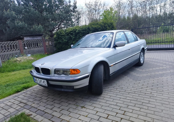 BMW Seria 7 cena 30000 przebieg: 225500, rok produkcji 2000 z Pyrzyce małe 379